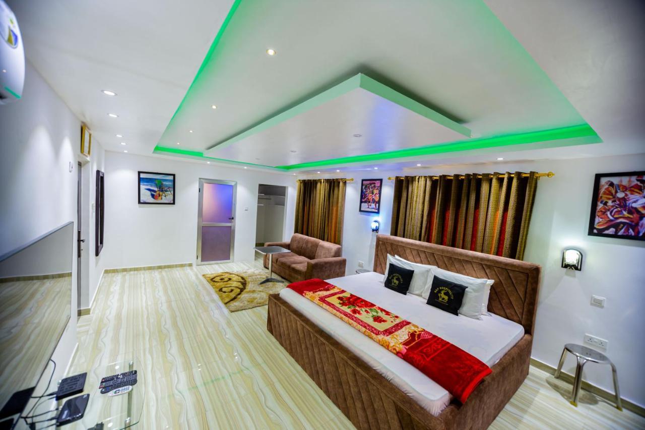 Nap Apartment Hotel Dansoman Exterior photo